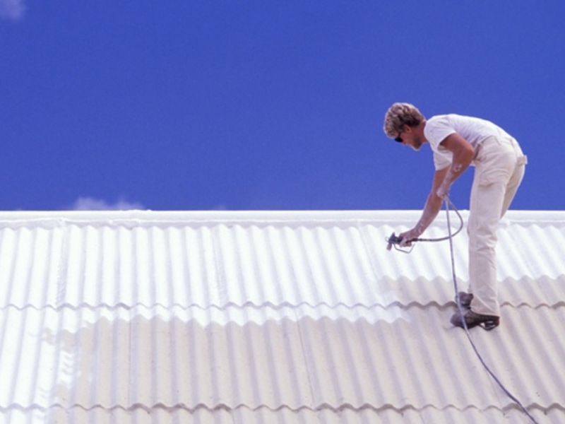 Cơ chế hoạt động của sơn chống nóng mái tôn và các lợi ích nổi bật 5 Bề mặt mái tôn là một trong những nơi cần ưu tiên thi công sơn chống nóng