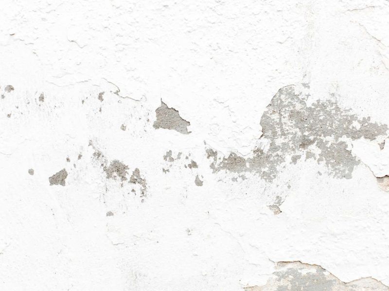 Xử lý bề mặt vật liệu là bước cần thiết trước khi thi công sơn