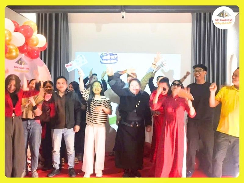 tiec tat nien son thang long cuoi nam 2025 2